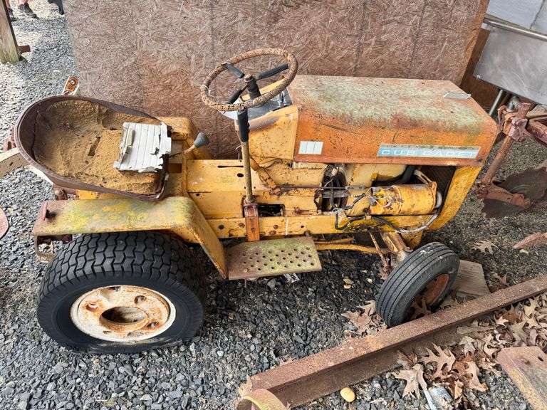 Cub Cadet Model 102 Riding Mower, Model Range 1965 Through 1967 image