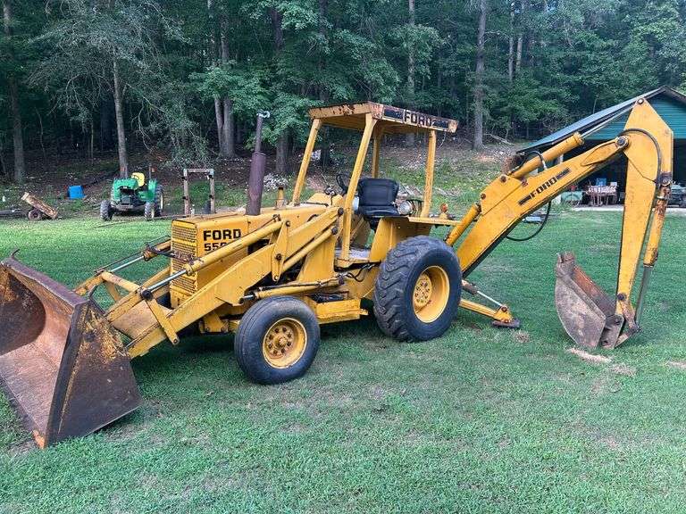 Ford 550 Tractor-Loader-Backhoe