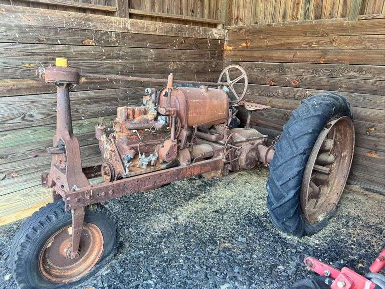 Farmall F-12 Tractor, Model Range 1932 Through 1938 image