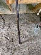 Chisel End Heavy Duty Pry Bar