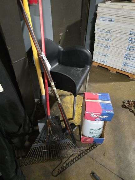 Grouping of Yard Tools