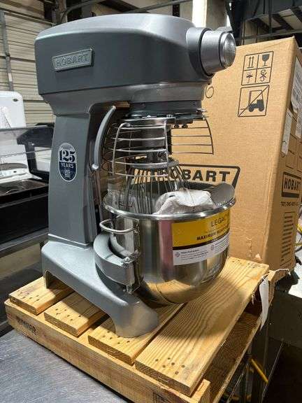 Hobart Legacy+ HL200 20 Quart Heavy Duty Mixer