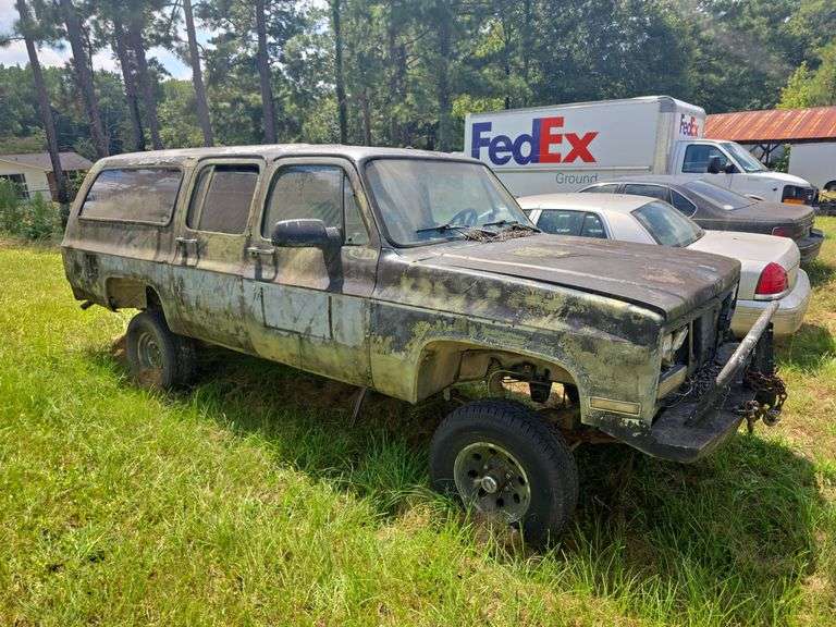 1990 Chevrolet Suburban 4x4 VIN#1GNEV16K6LF171348