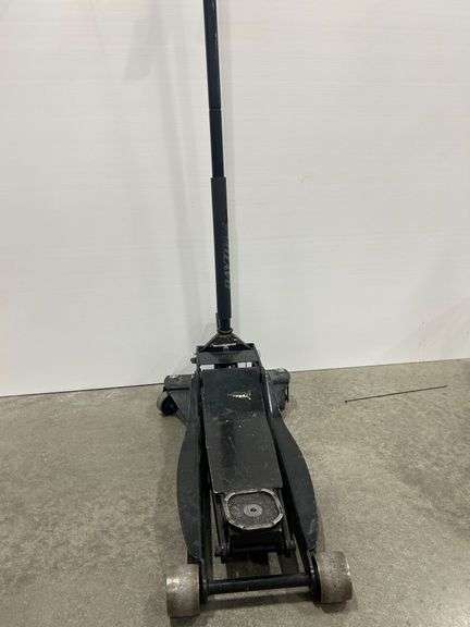 Dayton 3 Ton Floor Jack