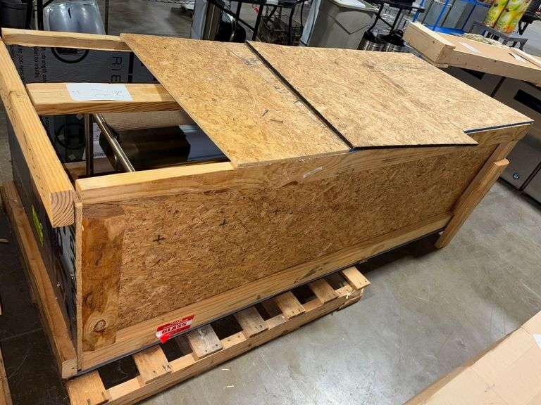 Sneeze Guard with Heated Lamp