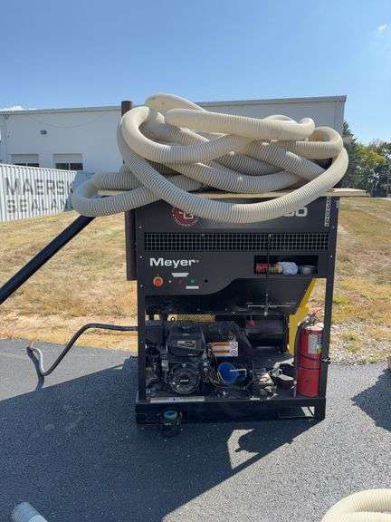 Meyer Series 500 Insulation Blower w/ Kohler Gas Engine and start/stop Remote and 200 +/- ft. Hose