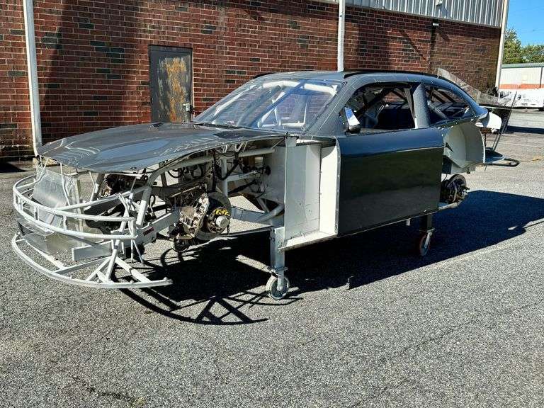 SHR 09 19 062 Chassis on Casters