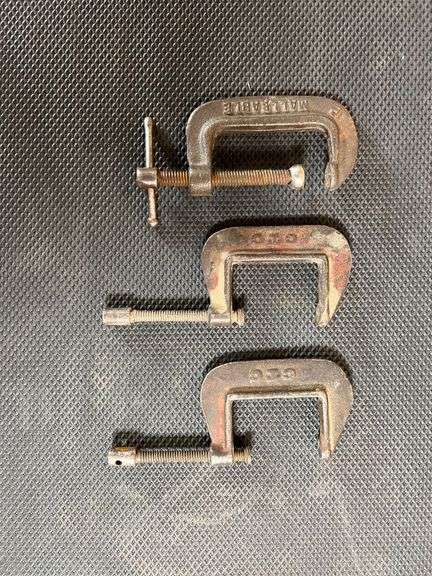 Lot of small C-clamps