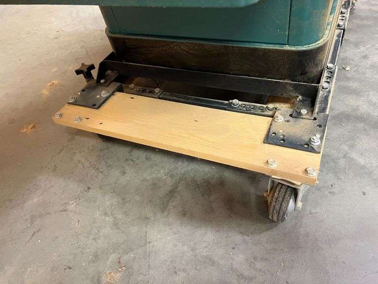 Grizzly 10" Table Saw with Router Table