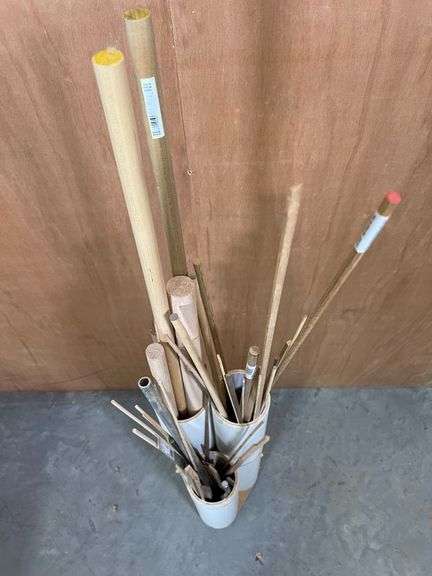 Collection of Round Dowles