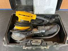 Dewalt Orbital Palm Sander 2