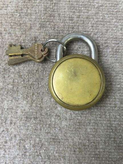 Godrej Nav-Tal 7 Lever Padlock with Keys