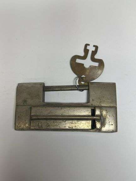 Metal Padlock with Key image