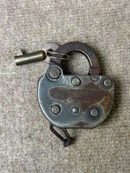 Adlake Railroad Padlock with Key