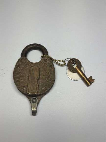 Yale Padlock with Key image