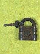 Yale Padlock with Key