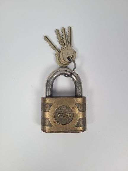 Yale Padlock with Keys image