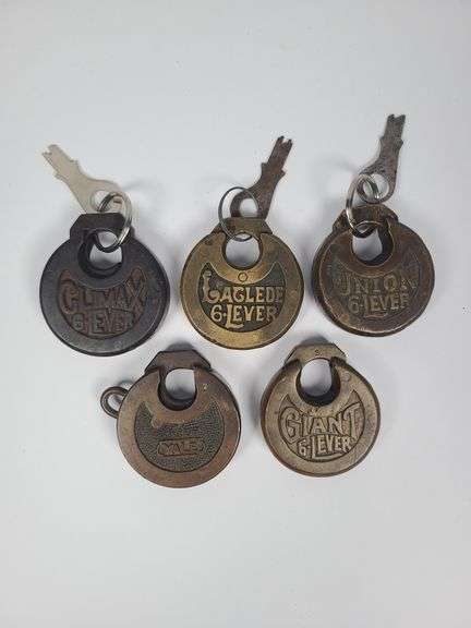 Group of Five Disc Padlocks - Climax, Gaglede, Union, Yale, Giant image