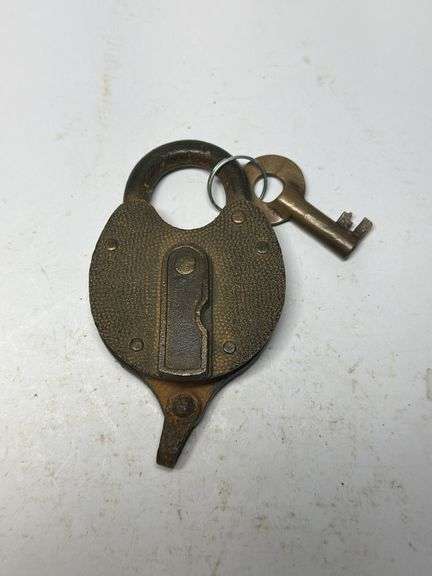 Yale Brass Padlock with Key image