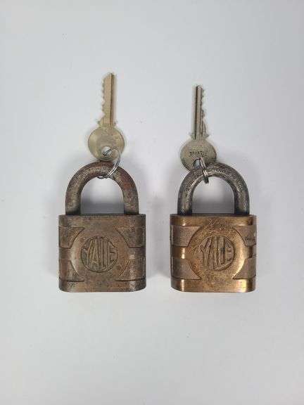 Yale Padlock Set with Keys image
