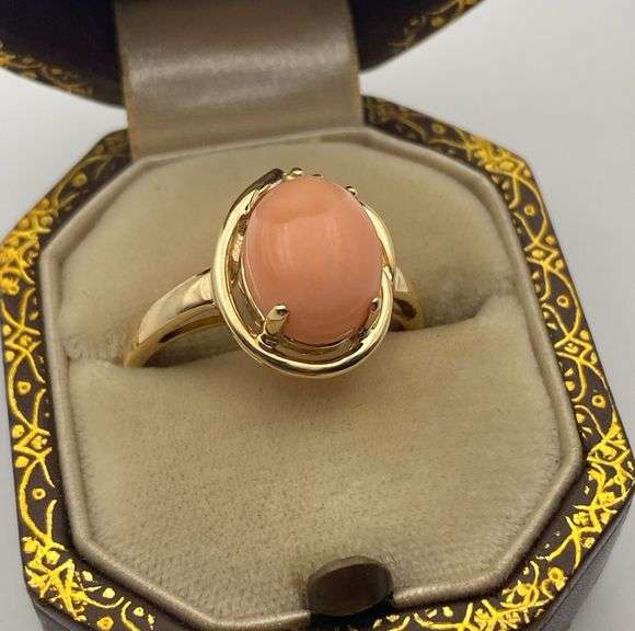 14K Diamond and Coral Ring