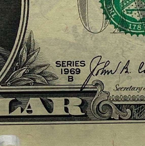 25 Sequential $1 Bills as a Notepad