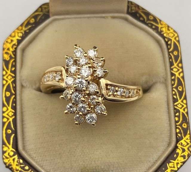 14K Diamond Cluster Ring image