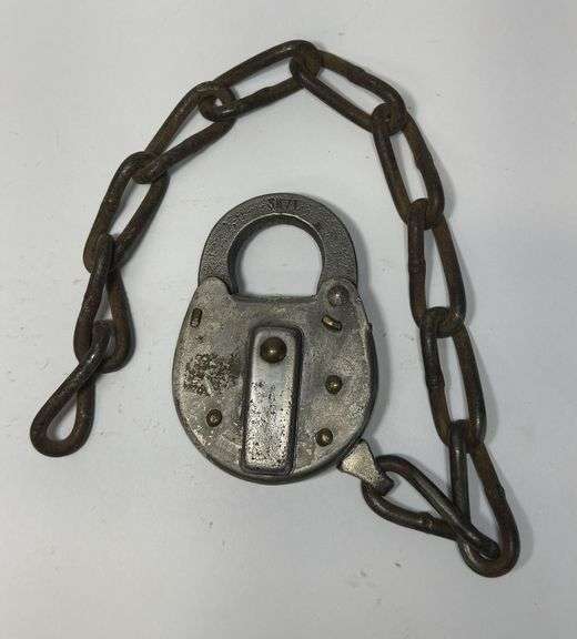 Decorative Metal Padlock with Chain image