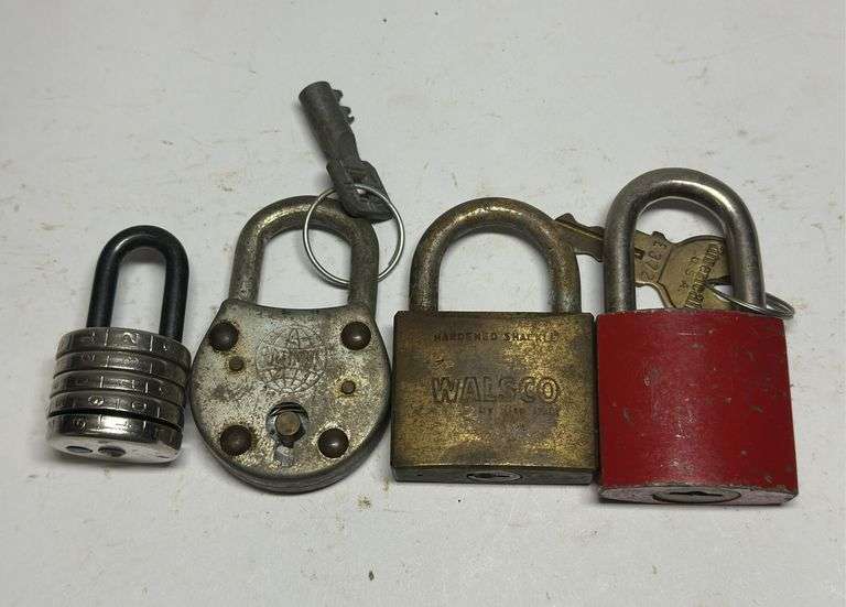 Mixed Lot of Four Padlocks image