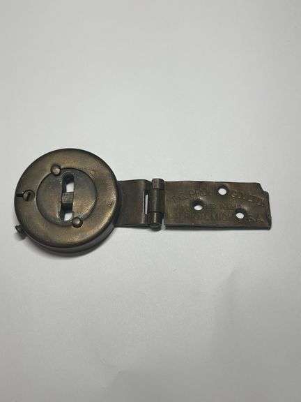 T.C. Prouty Co. Ltd. Albion, Mich. Latch image