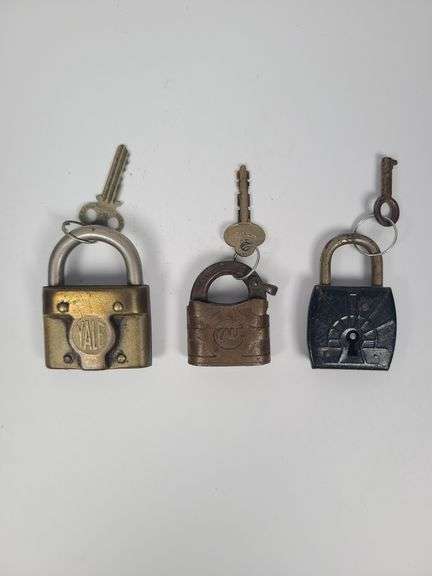 Group of 3 Padlocks with Keys - Yale image