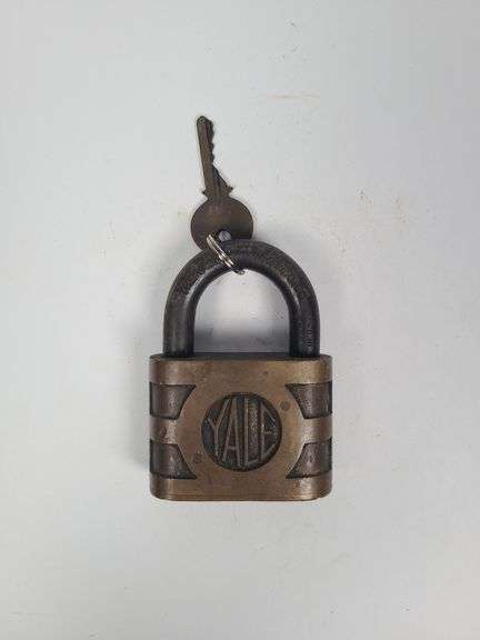 Yale Padlock with Key image