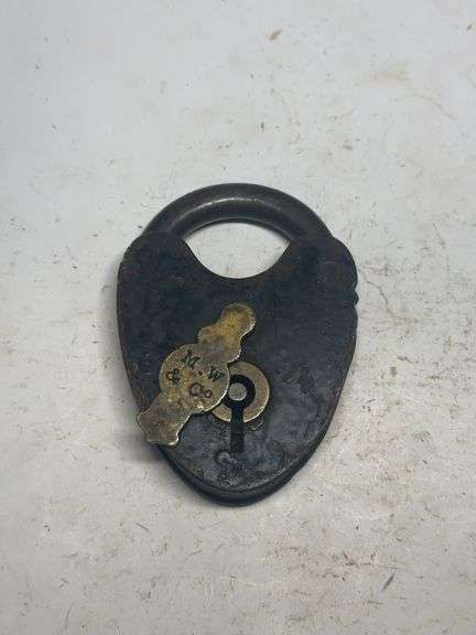 M.W. & Co. Heart Shaped Padlock with Key image