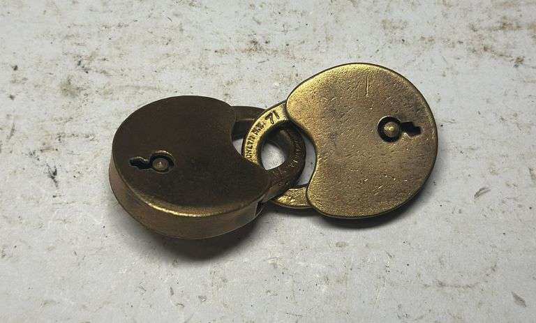 Conjoined Vintage Heart Shaped Locks image