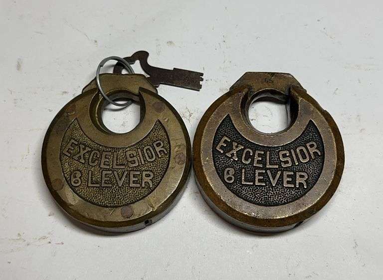 Pair of Excelsior 8 Lever Padlocks image