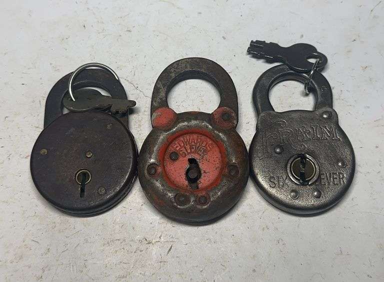 Set of Three Padlocks with Keys image