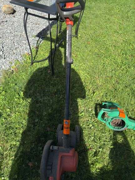 Electric black & decker edger