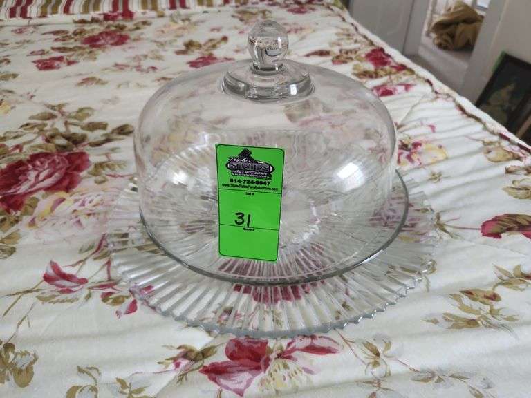 Glass cake dish and tray