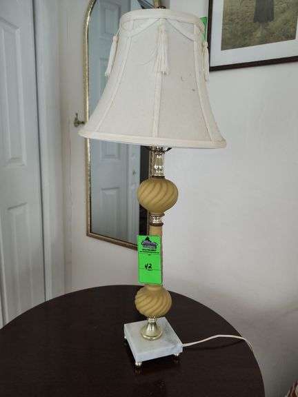 Tabletop lamp