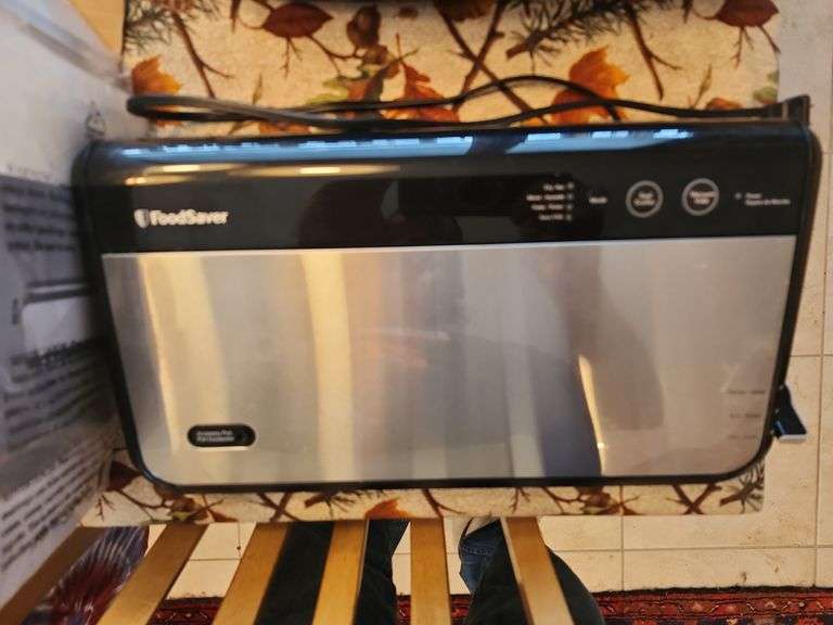 FoodSaver with bags image