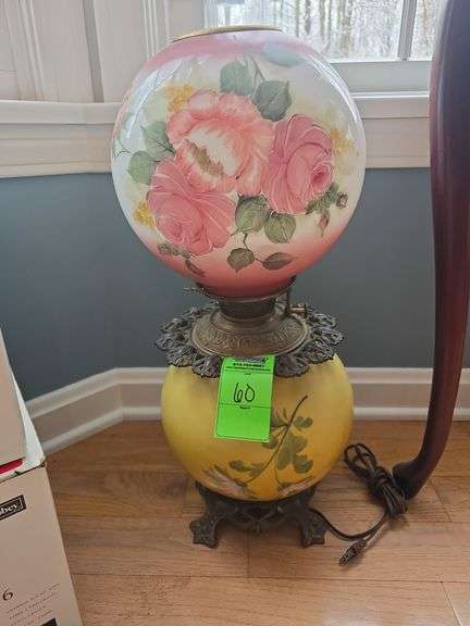 Vintage "Gone with the Wind" style lamp image