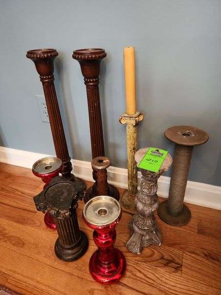 Candlesticks holders image