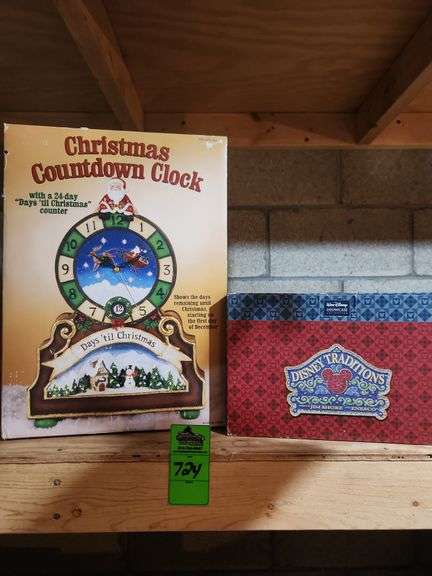 Christmas countdown clock, Disney Traditions  showcase collection image