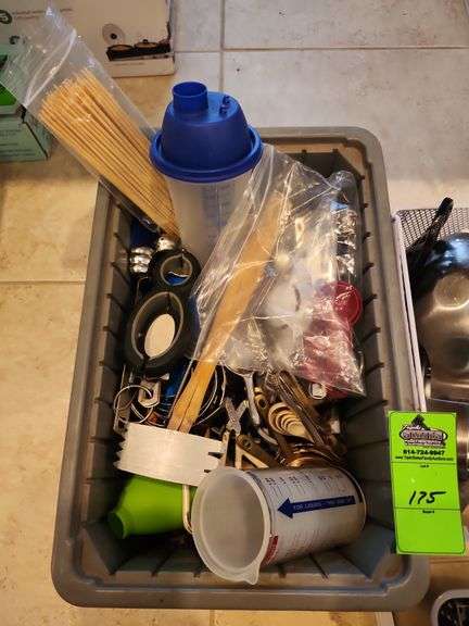 Miscellaneous kitchen items image