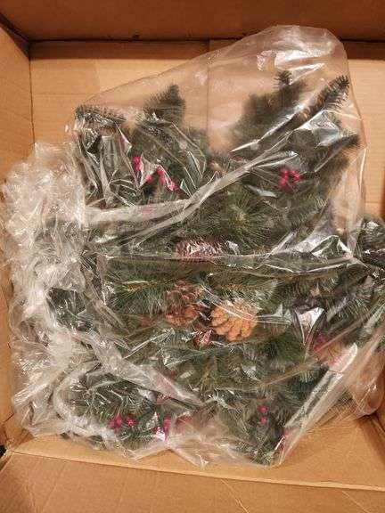 Christmas wreath image