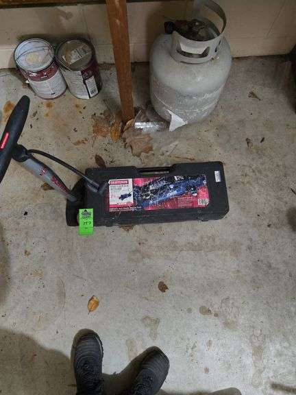 2 1/4 ton jack and hand pump image