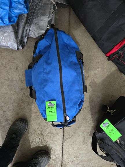 Duffle bag with clothes XXL mens image