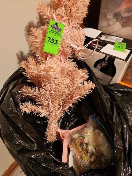 Pink Christmas tree and ornaments image