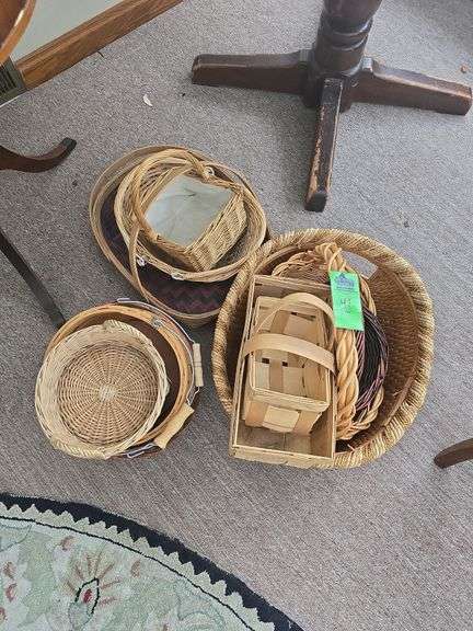 Assorted baskets image