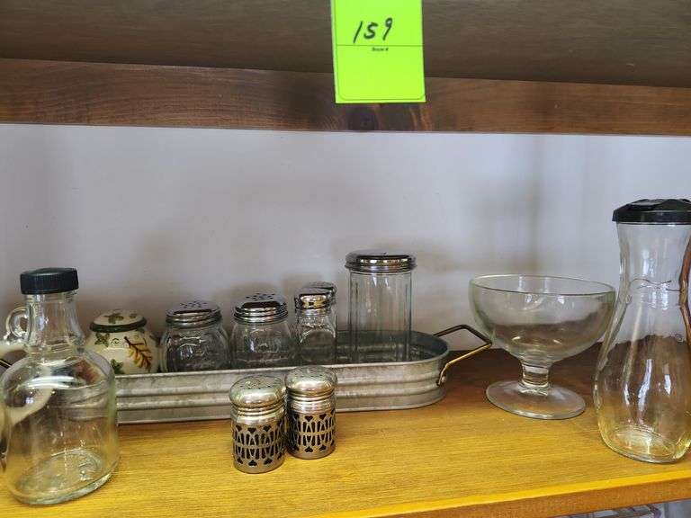 Miscellaneous kitchen items image